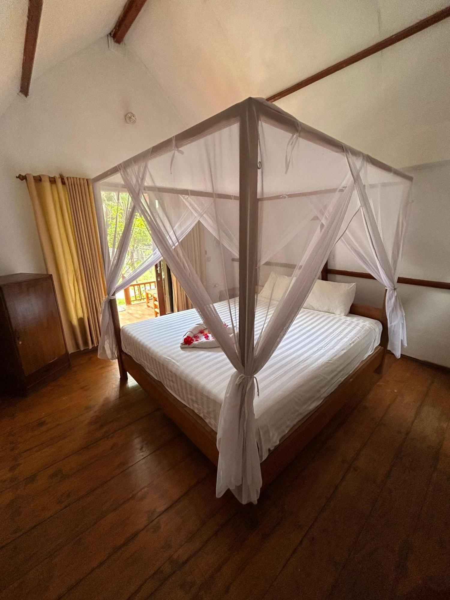 We'Be Cottages Gili Meno Kamer foto
